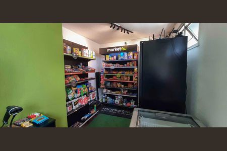 Apartamento à venda com 60m², 2 quartos e 1 vagaMini Mercado