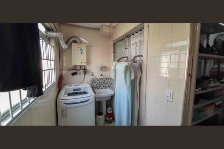 Apartamento à venda com 60m², 2 quartos e 1 vagaÁrea de Serviço