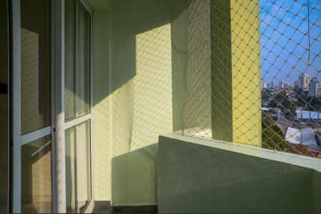 Apartamento à venda com 58m², 2 quartos e 1 vaga Apartamento à venda com 58m², 2 quartos e 1 vagaVaranda