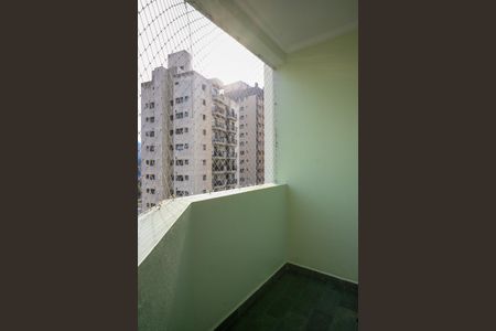 Apartamento à venda com 58m², 2 quartos e 1 vaga Apartamento à venda com 58m², 2 quartos e 1 vagaVaranda