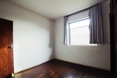 Casa para alugar com 460m², 6 quartos e 4 vagas Casa para alugar com 460m², 6 quartos e 4 vagasQuarto 01- 1° Piso