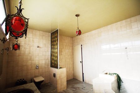 Casa para alugar com 460m², 6 quartos e 4 vagas Casa para alugar com 460m², 6 quartos e 4 vagasBanheiro Social 02 - 2° Piso