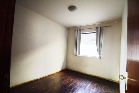 Casa para alugar com 460m², 6 quartos e 4 vagas Casa para alugar com 460m², 6 quartos e 4 vagasQuarto 02 - 1° Piso