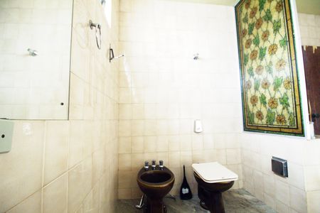 Casa para alugar com 460m², 6 quartos e 4 vagas Casa para alugar com 460m², 6 quartos e 4 vagasBanheiro Social 02 - 2° Piso