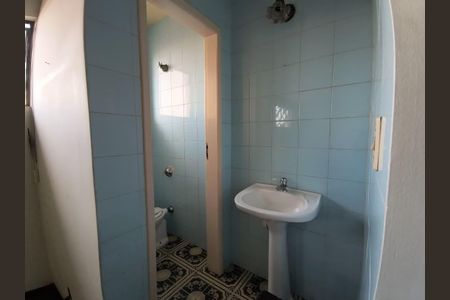Casa para alugar com 460m², 6 quartos e 4 vagas Casa para alugar com 460m², 6 quartos e 4 vagasLavabo da Suite 02- 2° Piso