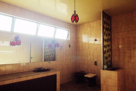 Casa para alugar com 460m², 6 quartos e 4 vagas Casa para alugar com 460m², 6 quartos e 4 vagasBanheiro Social 02- 2 ° Piso