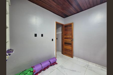 Casa de condomínio para alugar com 57m², 2 quartos e 6 vagas