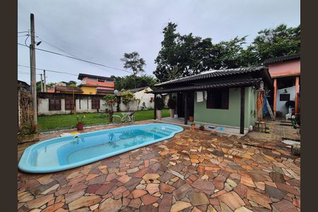 Casa de condomínio para alugar com 57m², 2 quartos e 6 vagas