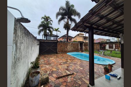 Casa de condomínio para alugar com 57m², 2 quartos e 6 vagas
