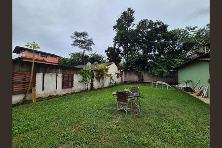 Casa de condomínio para alugar com 57m², 2 quartos e 6 vagas