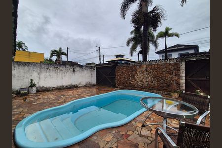 Casa de condomínio para alugar com 57m², 2 quartos e 6 vagas