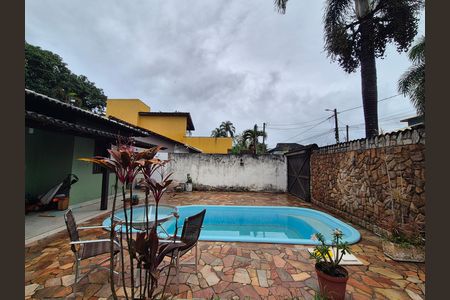 Casa de condomínio para alugar com 57m², 2 quartos e 6 vagas