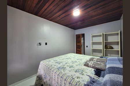 Casa de condomínio para alugar com 57m², 2 quartos e 6 vagas
