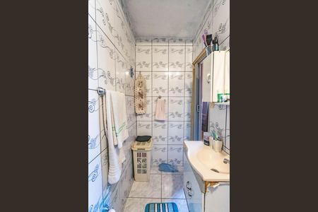 Casa à venda com 102m², 2 quartos e 2 vagas Casa à venda com 102m², 2 quartos e 2 vagasBanheiro social
