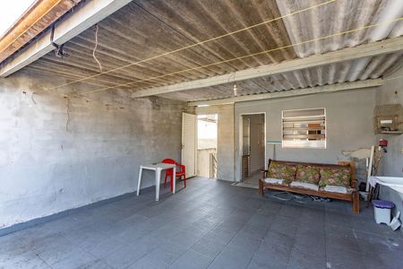 Casa à venda com 102m², 2 quartos e 2 vagas Casa à venda com 102m², 2 quartos e 2 vagasTerraço