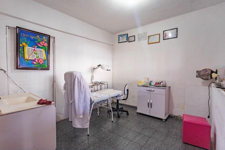 Casa à venda com 102m², 2 quartos e 2 vagas Casa à venda com 102m², 2 quartos e 2 vagasSala