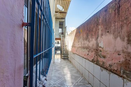 Casa à venda com 102m², 2 quartos e 2 vagas Casa à venda com 102m², 2 quartos e 2 vagasEntrada