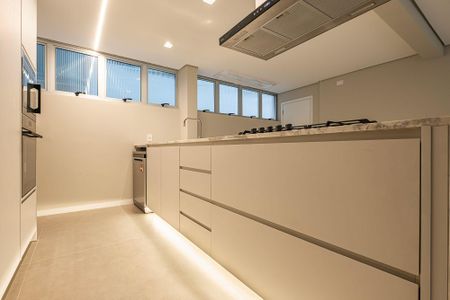 Apartamento à venda com 137m², 3 quartos e 1 vagaSala/Cozinha
