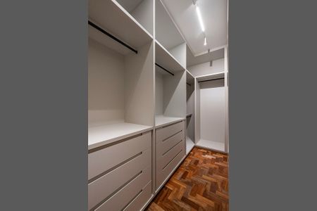 Apartamento à venda com 137m², 3 quartos e 1 vagaSuíte