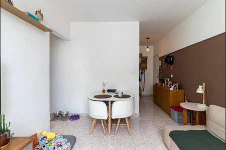 Apartamento à venda com 55m², 1 quarto e 1 vaga Apartamento à venda com 55m², 1 quarto e 1 vagaSala