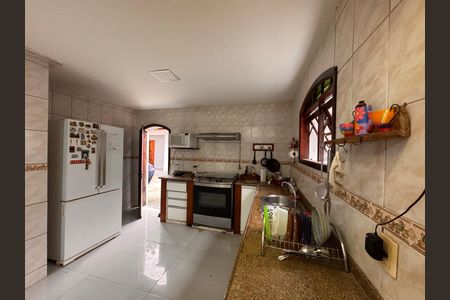 Casa de condomínio para alugar com 350m², 6 quartos e 6 vagas Casa de condomínio para alugar com 350m², 6 quartos e 6 vagasCozinha