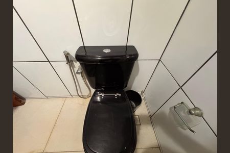 Casa de condomínio para alugar com 350m², 6 quartos e 6 vagas Casa de condomínio para alugar com 350m², 6 quartos e 6 vagasBanheiro Social