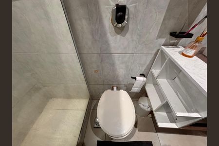 Casa de condomínio para alugar com 350m², 6 quartos e 6 vagas Casa de condomínio para alugar com 350m², 6 quartos e 6 vagasBanheiro Social