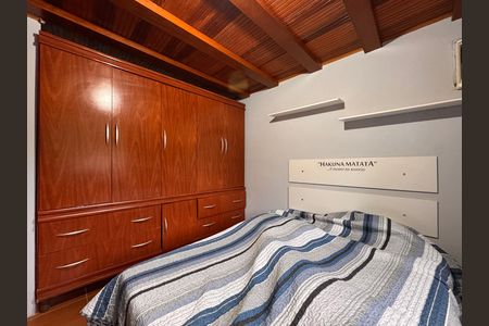 Casa de condomínio para alugar com 350m², 6 quartos e 6 vagas Casa de condomínio para alugar com 350m², 6 quartos e 6 vagasQuarto 1