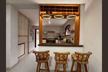 Casa de condomínio para alugar com 350m², 6 quartos e 6 vagas Casa de condomínio para alugar com 350m², 6 quartos e 6 vagasCozinha