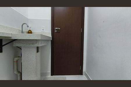 Studio para alugar com 25m², 1 quarto e sem vaga Studio para alugar com 25m², 1 quarto e sem vagaBanheiro