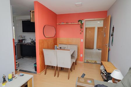 Sala de apartamento para alugar com 2 quartos, 40m² em Inhoaíba, Rio de Janeiro