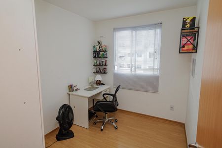Quarto 1 de apartamento para alugar com 2 quartos, 40m² em Inhoaíba, Rio de Janeiro
