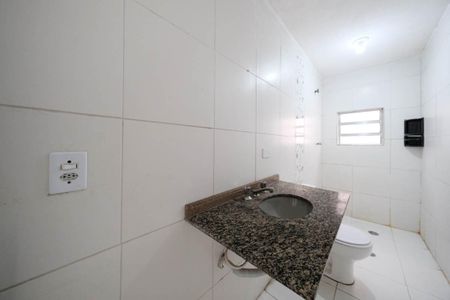Banheiro de apartamento para alugar com 1 quarto, 55m² em Vila Sao Francisco (zona Leste), São Paulo