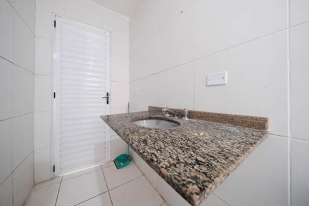 Banheiro de apartamento para alugar com 1 quarto, 55m² em Vila Sao Francisco (zona Leste), São Paulo