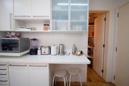 Apartamento à venda com 300m², 4 quartos e 3 vagas