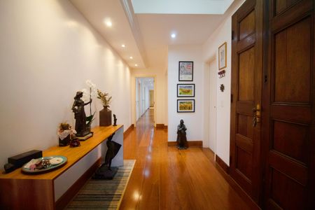 Apartamento à venda com 300m², 4 quartos e 3 vagas