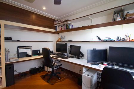 Apartamento à venda com 300m², 4 quartos e 3 vagas