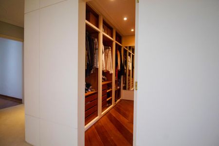 Apartamento à venda com 300m², 4 quartos e 3 vagas