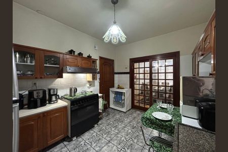 Apartamento para alugar com 67m², 2 quartos e 1 vagaCozinha