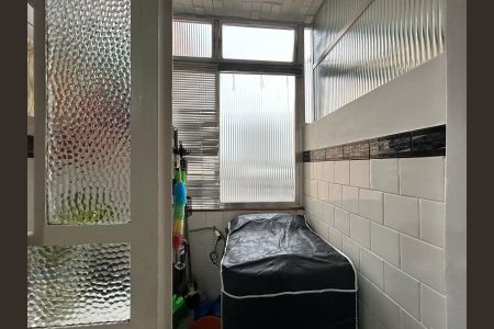 Apartamento para alugar com 67m², 2 quartos e 1 vagaÁrea de Serviço