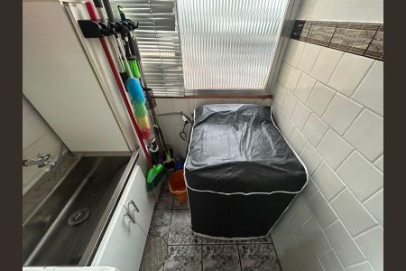 Apartamento para alugar com 67m², 2 quartos e 1 vagaÁrea de Serviço