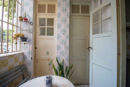 Apartamento à venda com 119m², 4 quartos e 1 vaga Apartamento à venda com 119m², 4 quartos e 1 vagaÁrea de Serviço