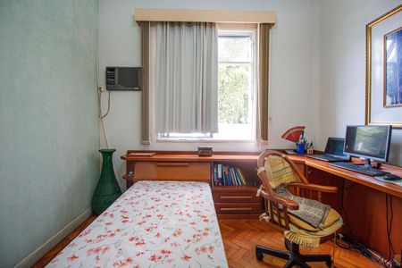 Apartamento à venda com 119m², 4 quartos e 1 vaga Apartamento à venda com 119m², 4 quartos e 1 vagaQuarto 2
