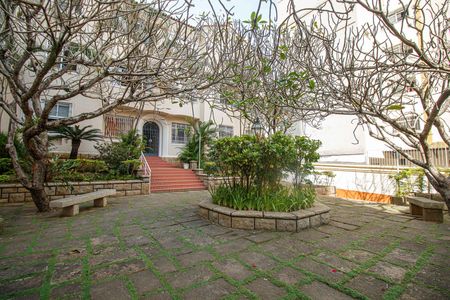 Apartamento à venda com 119m², 4 quartos e 1 vaga Apartamento à venda com 119m², 4 quartos e 1 vagaÁrea Comum