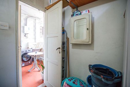 Apartamento à venda com 119m², 4 quartos e 1 vaga Apartamento à venda com 119m², 4 quartos e 1 vagaÁrea de Serviço