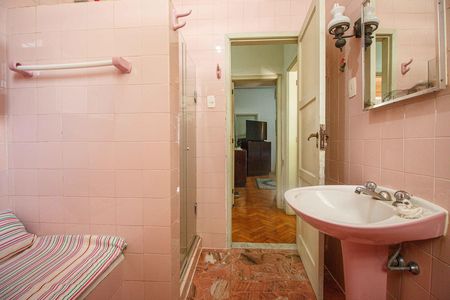 Apartamento à venda com 119m², 4 quartos e 1 vaga Apartamento à venda com 119m², 4 quartos e 1 vagaBanheiro