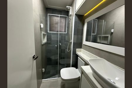 Apartamento à venda com 54m², 2 quartos e 1 vaga Apartamento à venda com 54m², 2 quartos e 1 vagaBanheiro