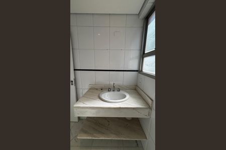 Apartamento à venda com 129m², 1 quarto e 2 vagasBanheiro