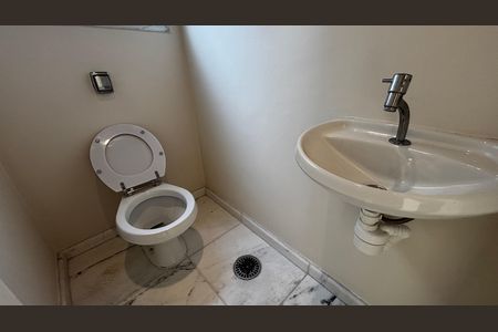 Apartamento à venda com 129m², 1 quarto e 2 vagasLavabo