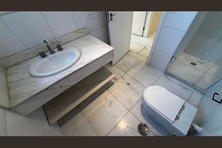 Apartamento à venda com 129m², 1 quarto e 2 vagasBanheiro da Suíte